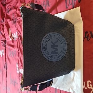 Authentic Michael Kors Crossbody